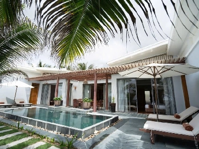 02-Bed Room Beach Front Bungalow