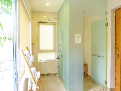 04-Bed Room Beach Front Bungalow