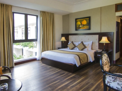 Deluxe Suite Pool/Ocean View