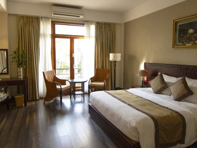 Deluxe Suite Pool/Ocean View