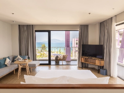 Panoramic Deluxe Ocean