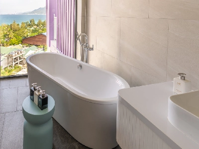 Panoramic Deluxe Ocean