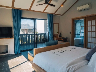 Biệt thự 02 phòng ngủ có hồ bơi hướng đầm phá (2BR Lagoon View Pool Villa)