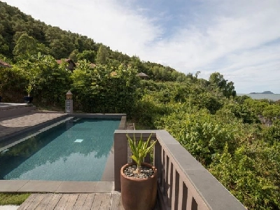 Biệt thự trên đồi có hồ bơi riêng (Hillside Pool Villa)