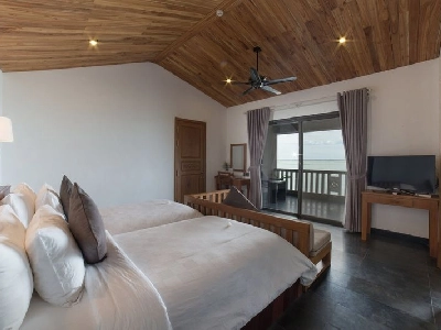 Deluxe nhìn ra đầm phá (Lagoon View Deluxe)