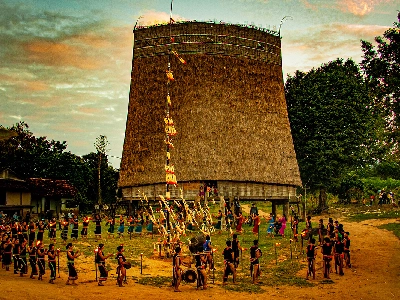 Tour Hoà Bình Đi Tây Nguyên