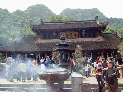 Du lịch lễ hội: Tour Chùa Hương 1 ngày